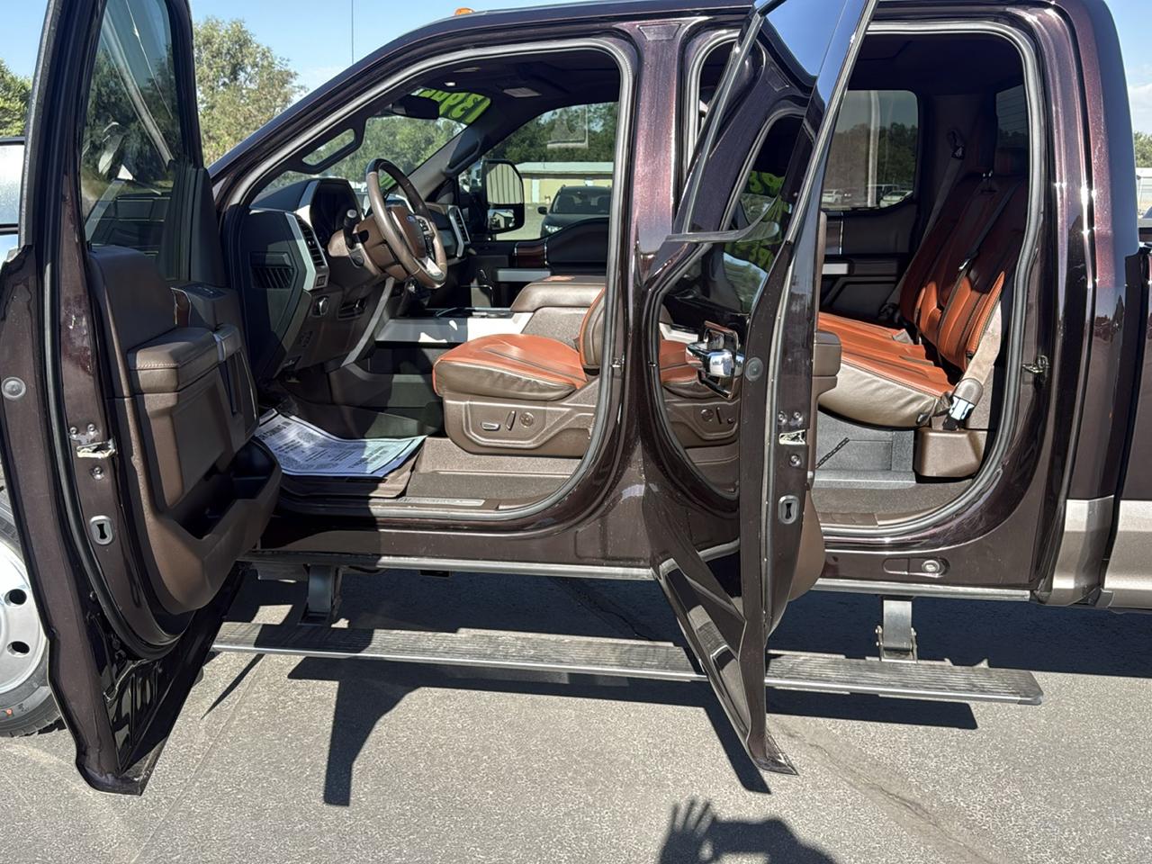 Ford Super Duty F-450 DRW King Ranch 4WD Crew Cab 8' Box 2019