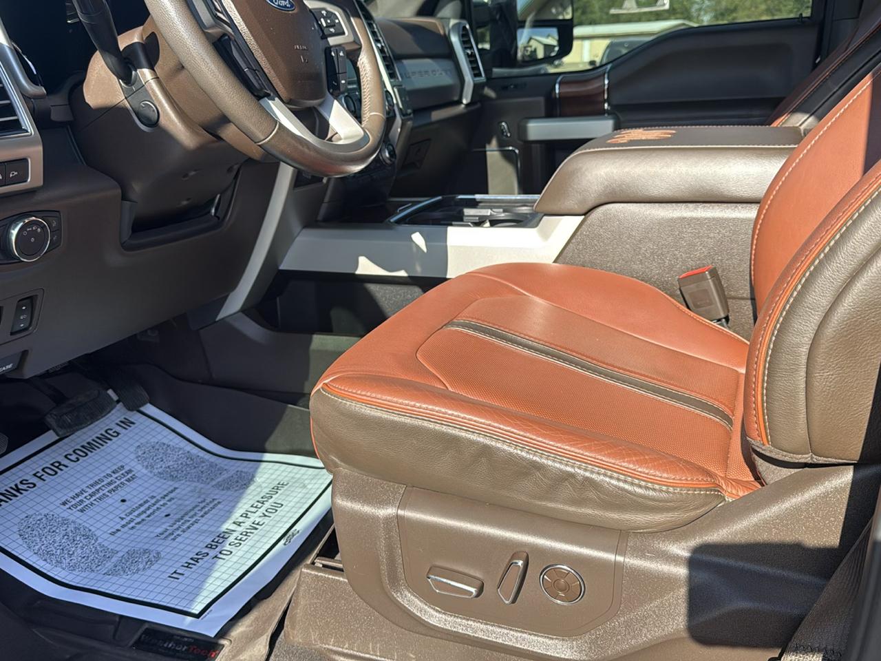 Ford Super Duty F-450 DRW King Ranch 4WD Crew Cab 8' Box 2019