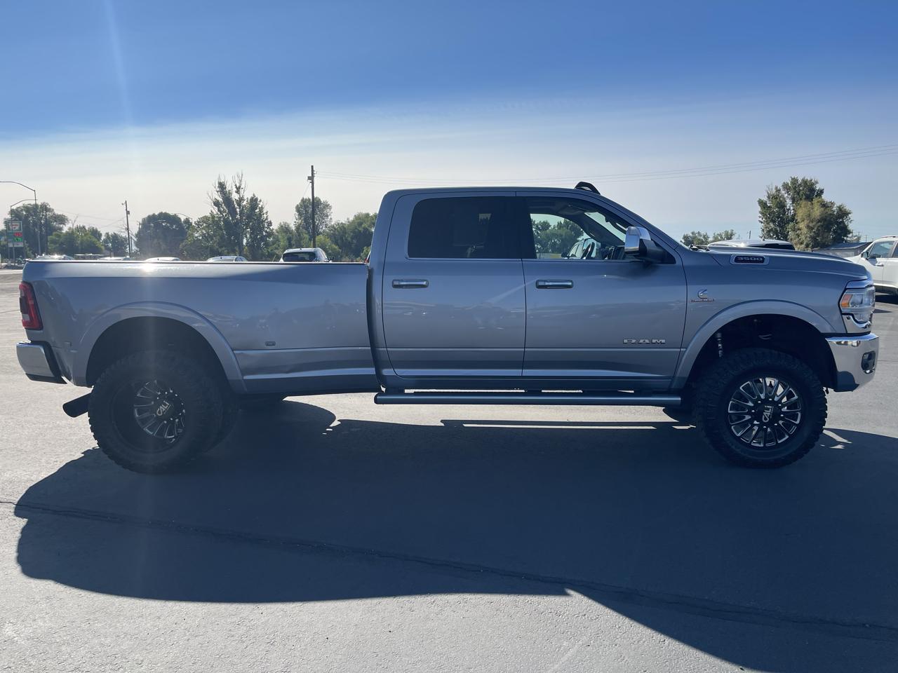 RAM 3500 Laramie 4x4 Crew Cab 8' Box 2020
