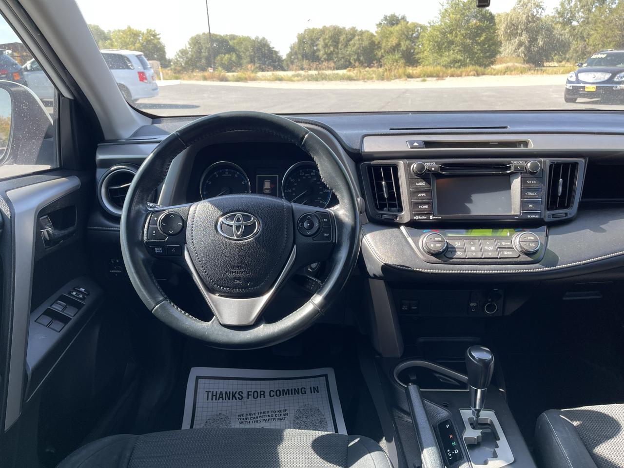 Toyota RAV4 FWD 4dr XLE (Natl) 2016