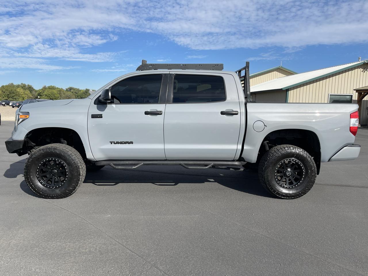 Toyota Tundra 4WD SR5 CrewMax 5.5' Bed 5.7L (Natl) 2018