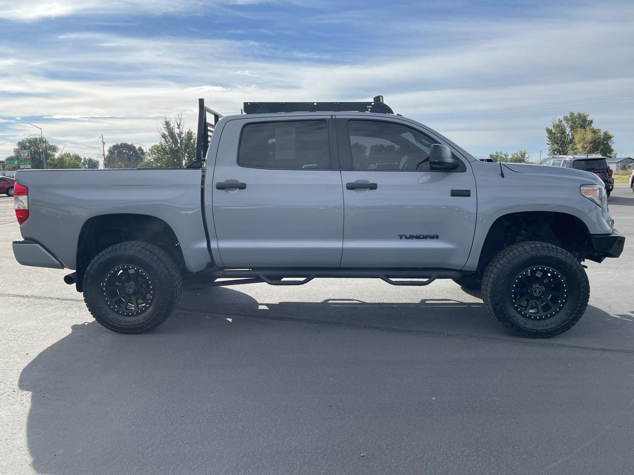 Toyota Tundra 4WD SR5 CrewMax 5.5' Bed 5.7L (Natl) 2018