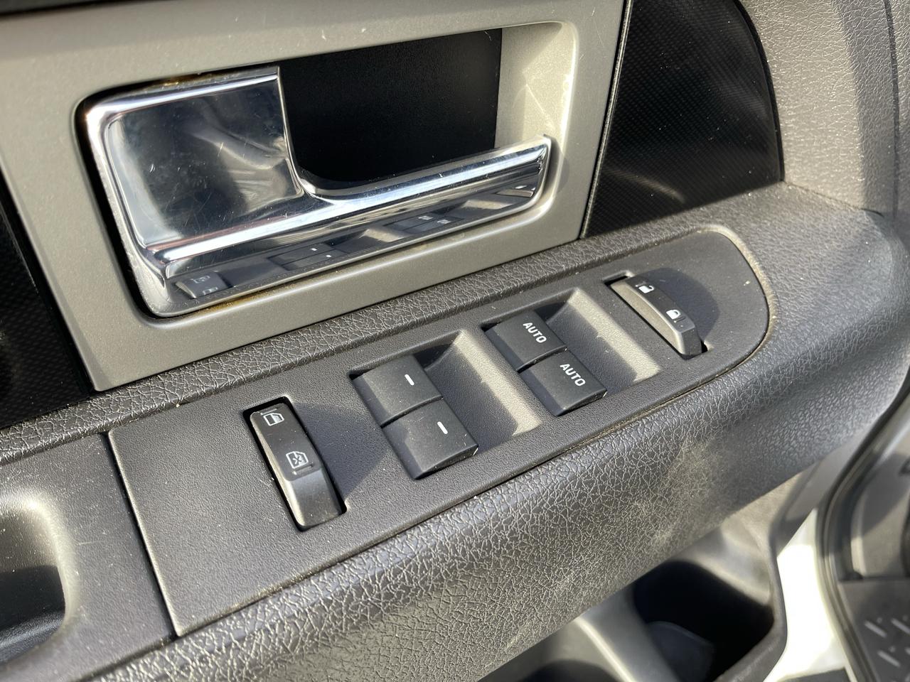 Ford F-150 4WD SuperCrew 145" FX4 2012