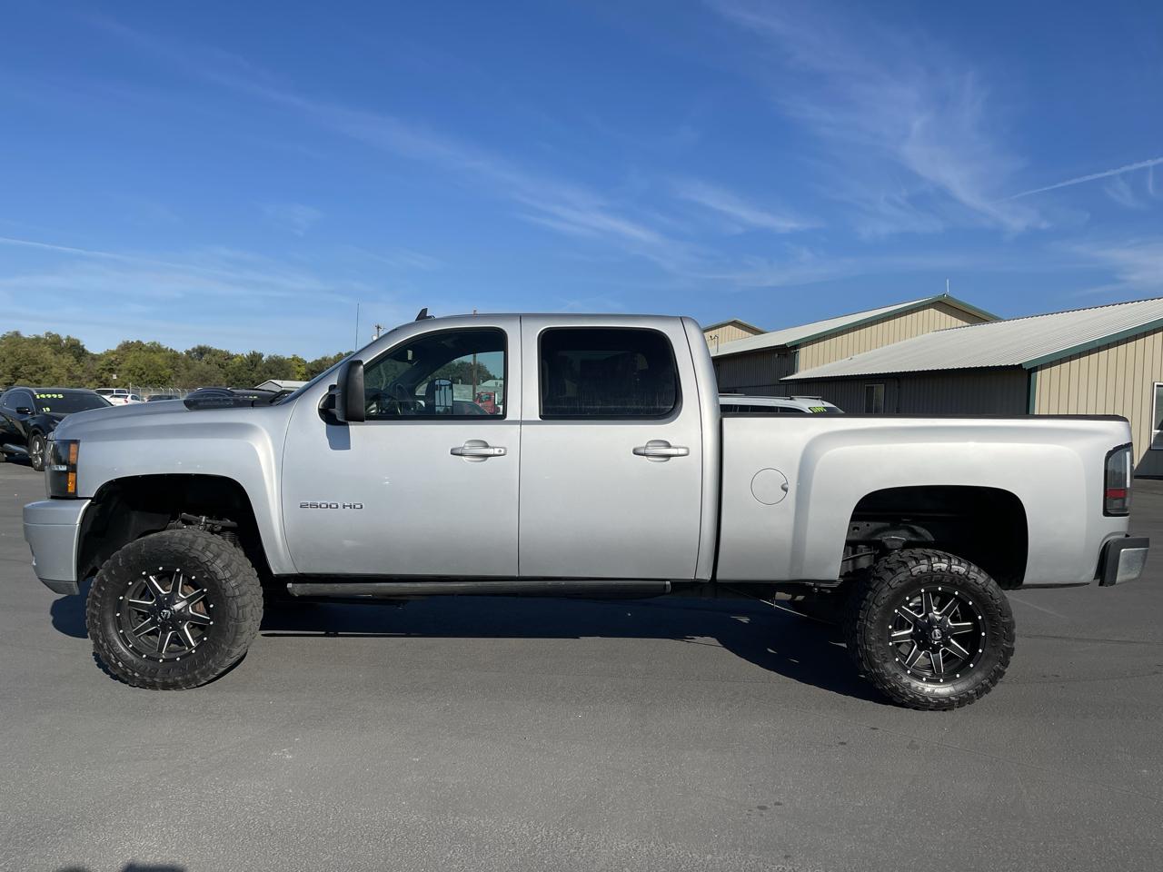 Chevrolet Silverado 2500HD 4WD Crew Cab 153.7" LT 2012