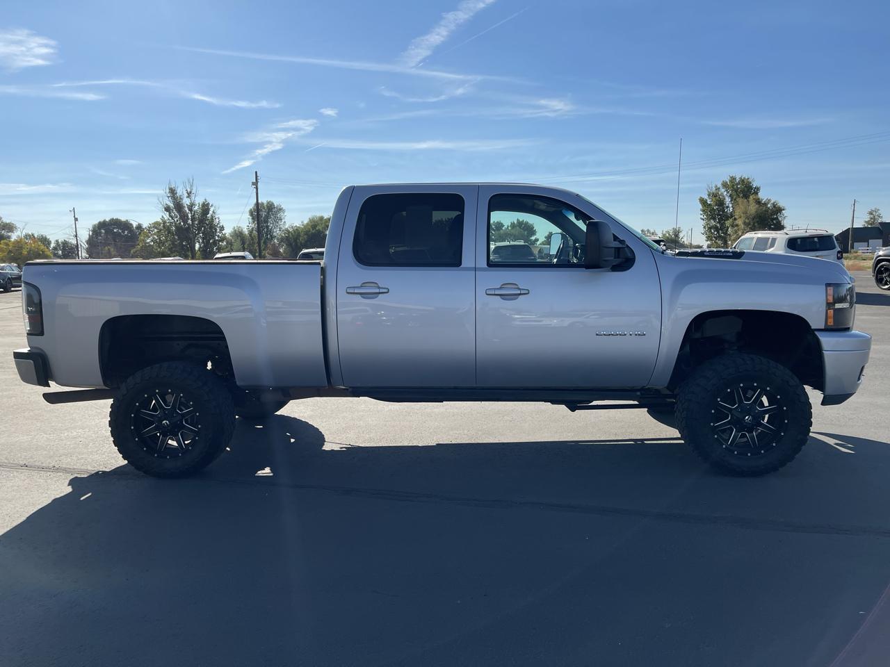 Chevrolet Silverado 2500HD 4WD Crew Cab 153.7" LT 2012