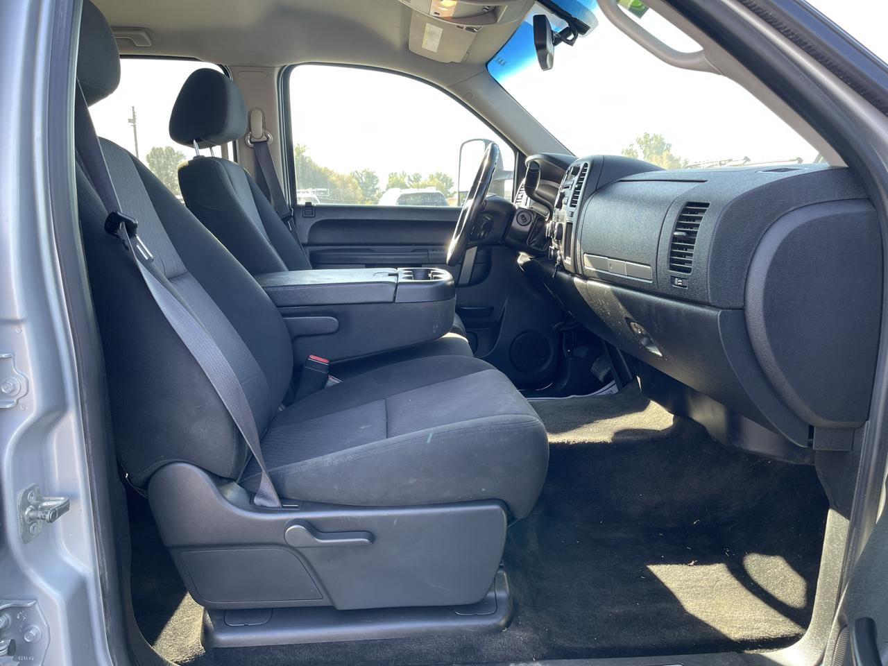Chevrolet Silverado 2500HD 4WD Crew Cab 153.7" LT 2012