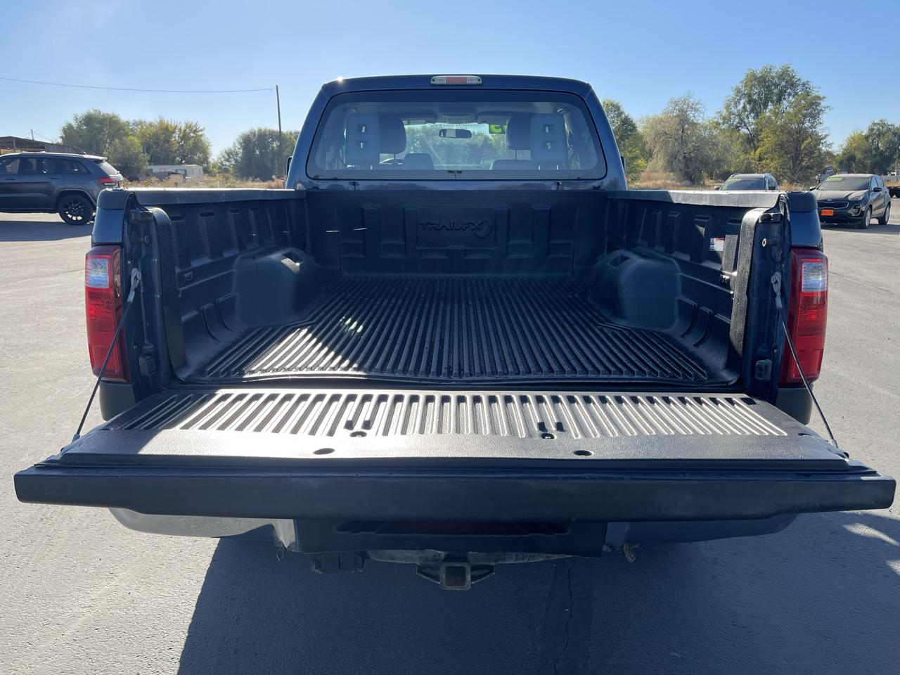 Ford Super Duty F-250 SRW 4WD SuperCab 142" XL 2016