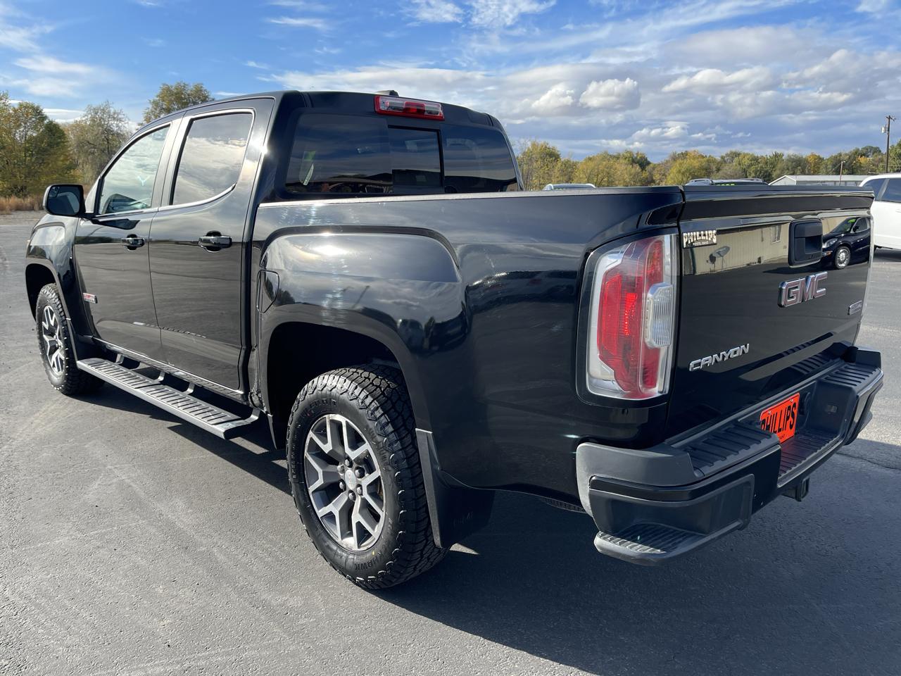 GMC Canyon 2WD Crew Cab 128.3" SLE 2016
