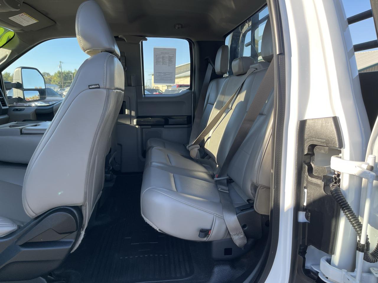 Ford Super Duty F-350 SRW XL 4WD SuperCab 8' Box 2019