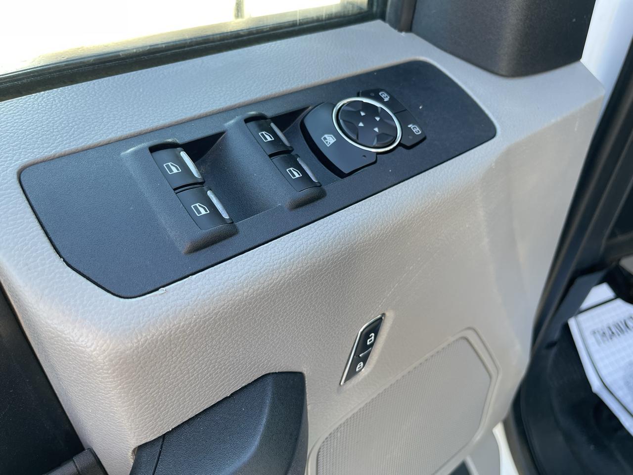Ford Super Duty F-350 SRW XL 4WD SuperCab 8' Box 2019