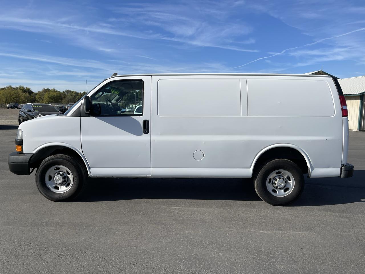 Chevrolet Express Cargo Van RWD 2500 135" 2021