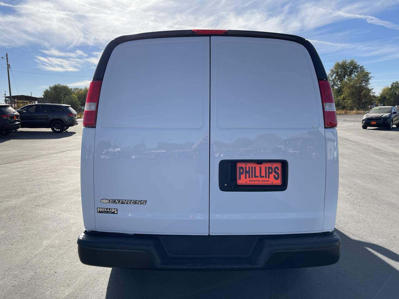 Chevrolet Express Cargo Van RWD 2500 135" 2021