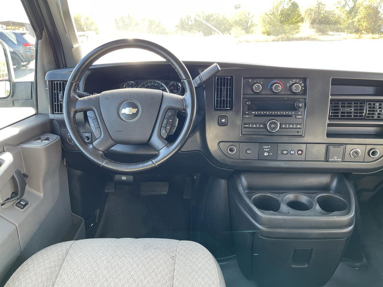 Chevrolet Express Cargo Van RWD 2500 135" 2021