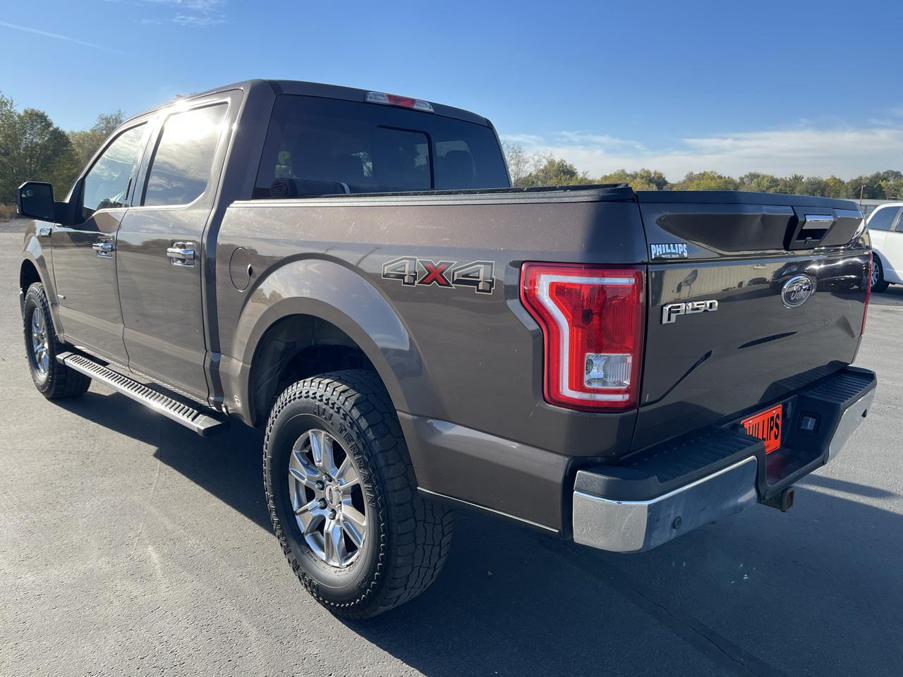 Ford F-150 4WD SuperCrew 145" XLT 2015