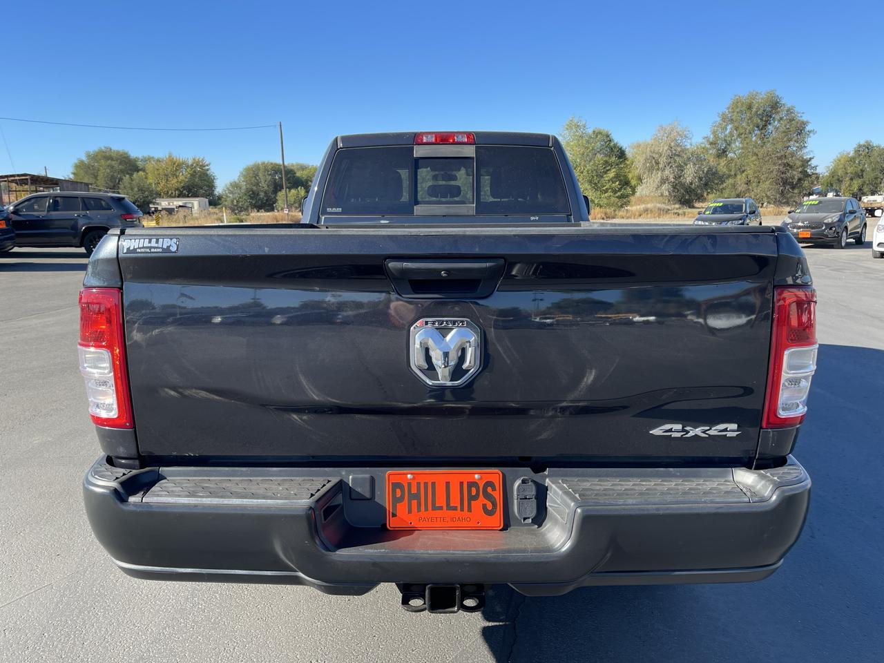 RAM 3500 Tradesman 4x4 Crew Cab 8' Box 2022