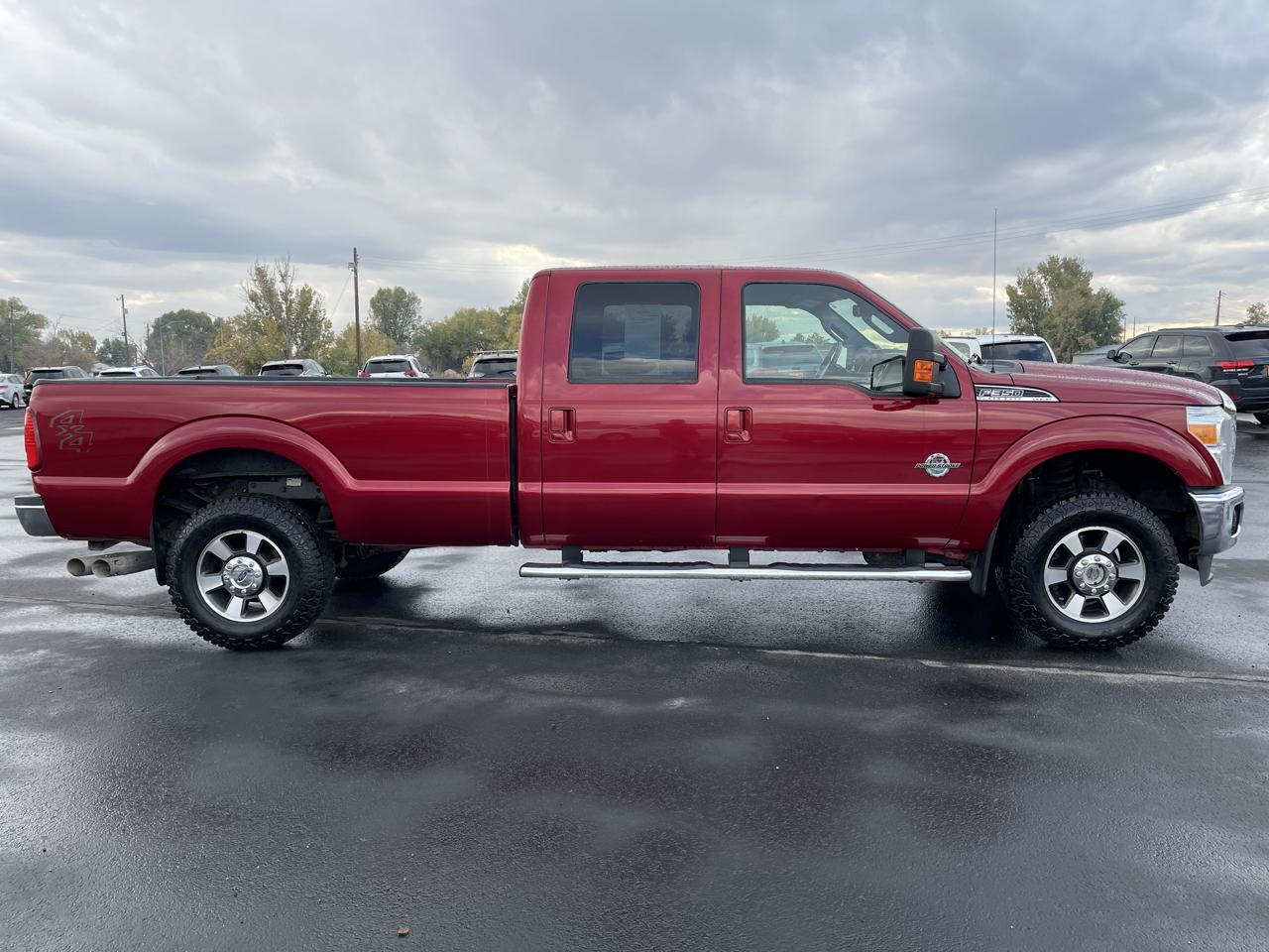 Ford Super Duty F-350 SRW 4WD Crew Cab 172" Lariat 2015