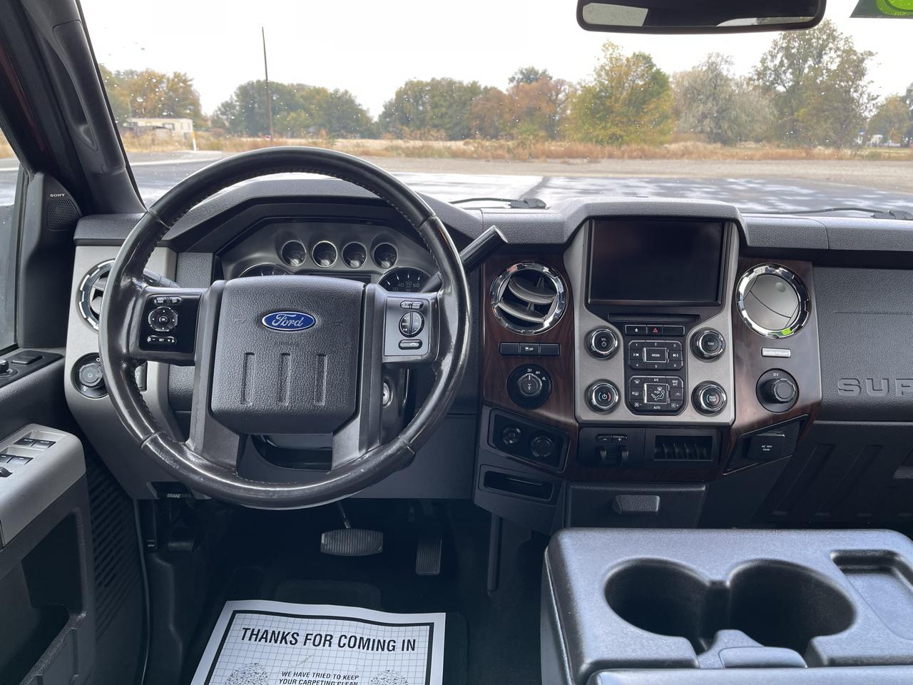 Ford Super Duty F-350 SRW 4WD Crew Cab 172" Lariat 2015