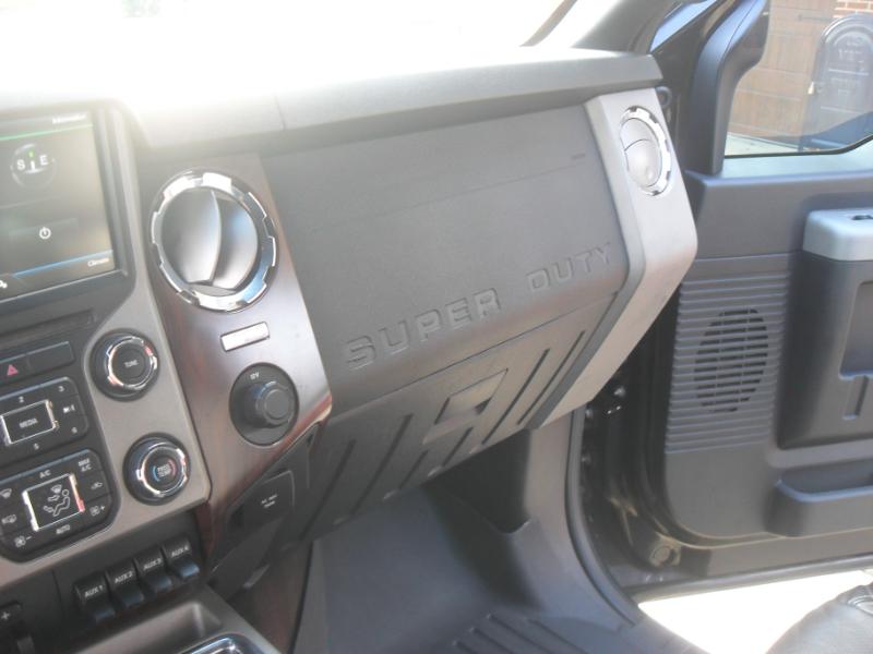 Ford F-250 HD Crew Cab 4dr 152.2" WB 4WD 2013