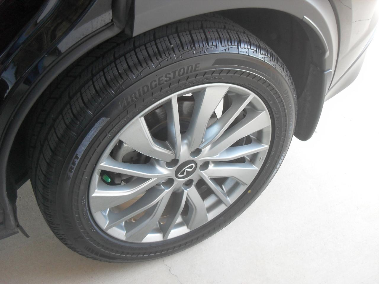Infiniti QX50 LUXE 2021