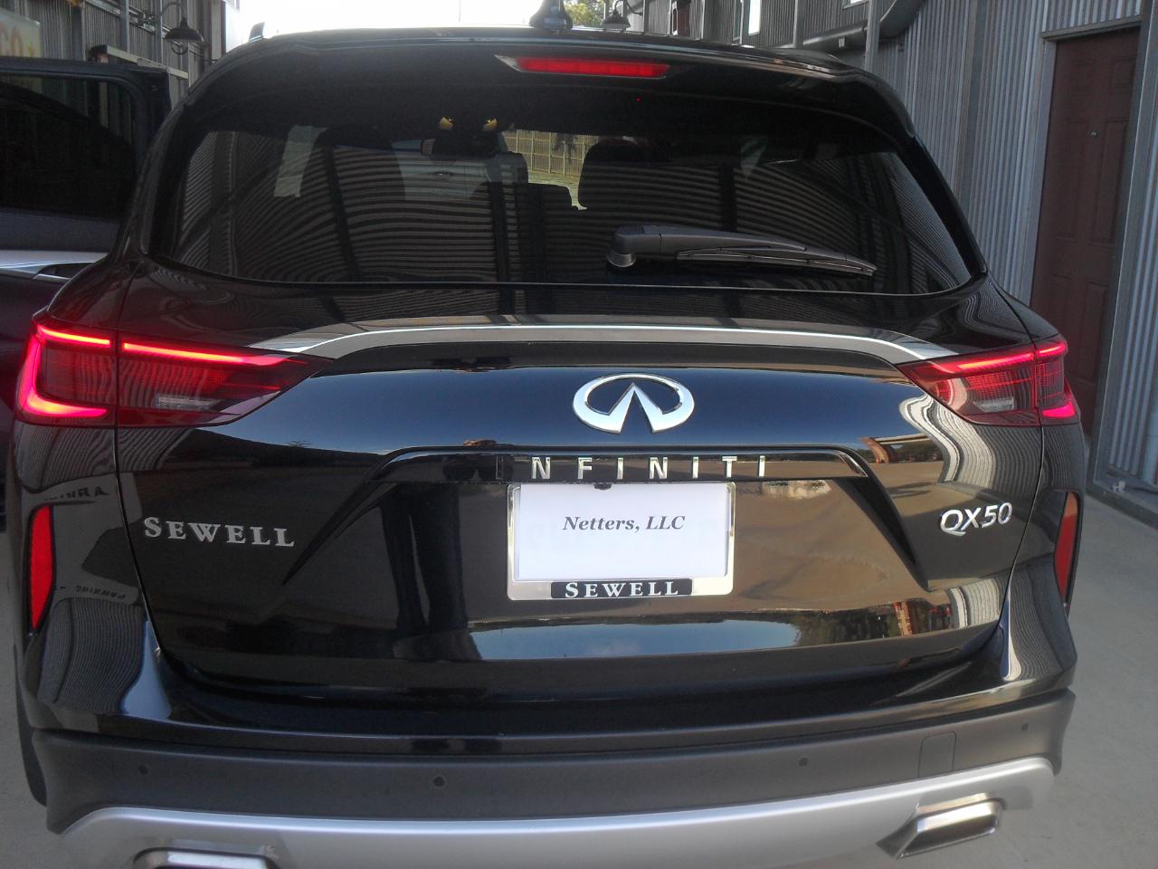 Infiniti QX50 LUXE 2021