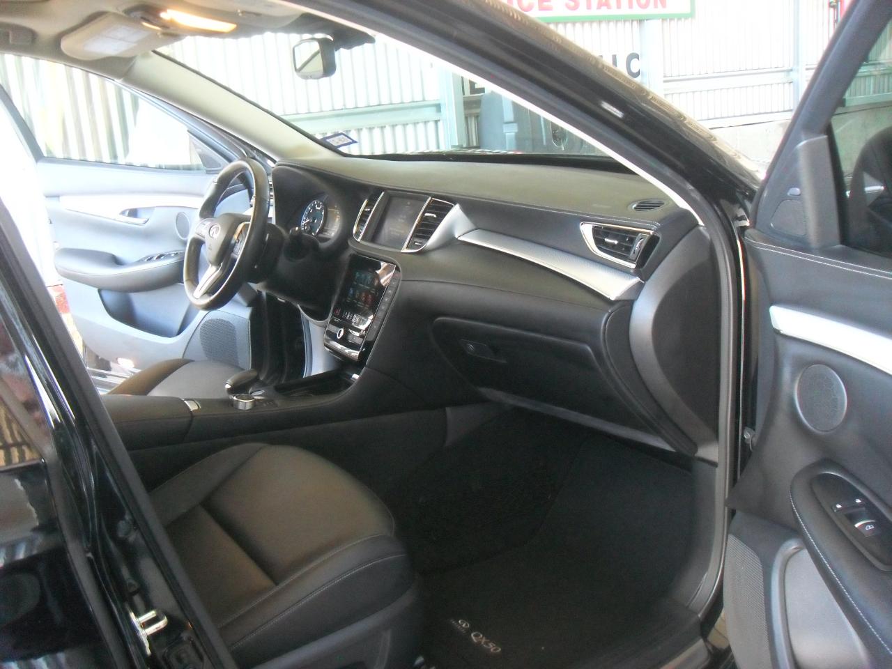 Infiniti QX50 LUXE 2021