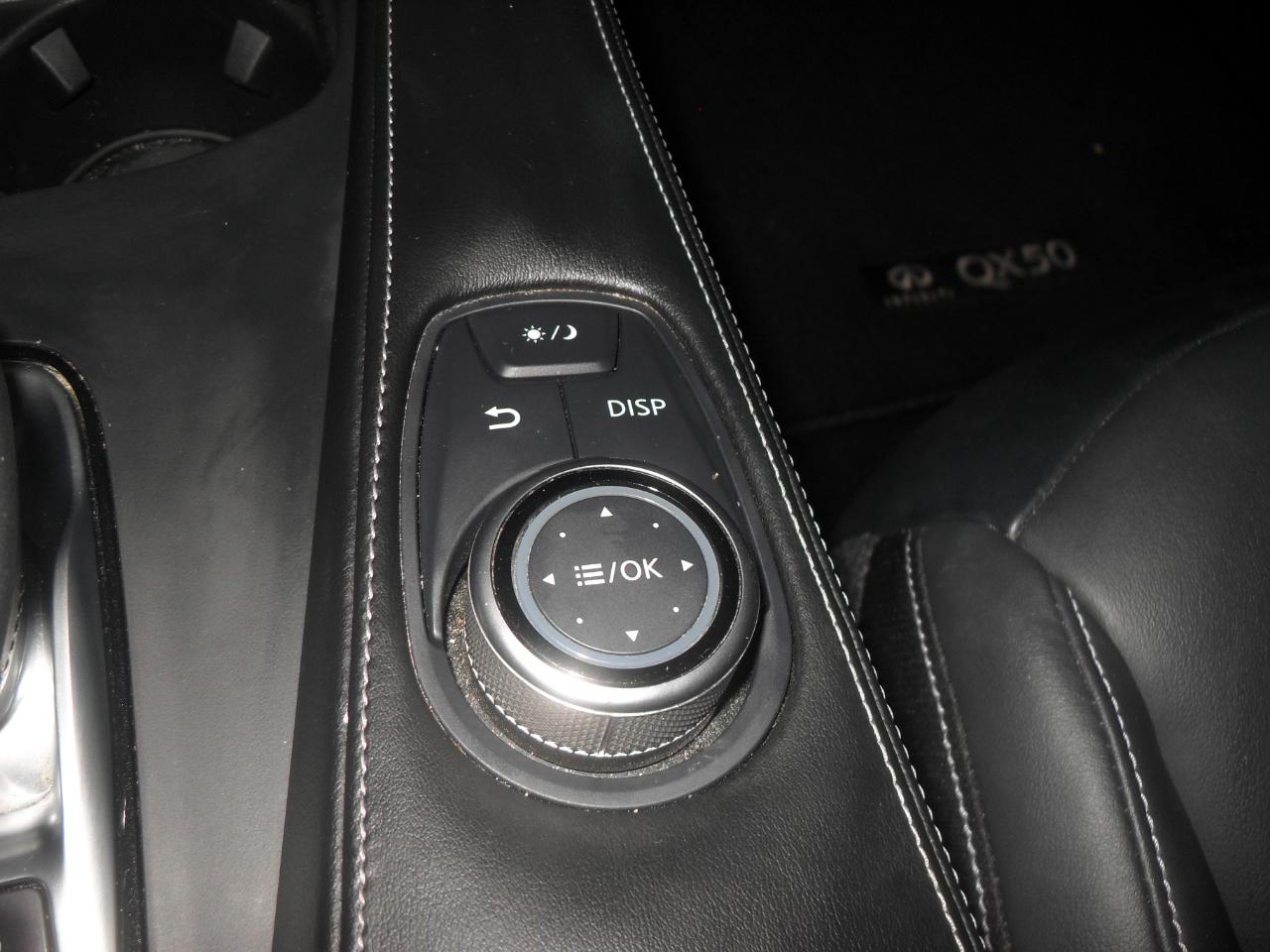 Infiniti QX50 LUXE 2021