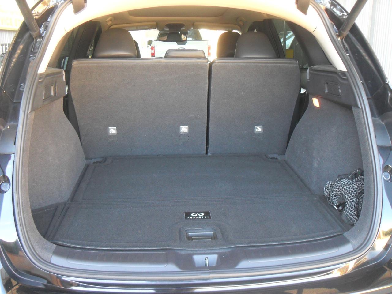 Infiniti QX50 LUXE 2021