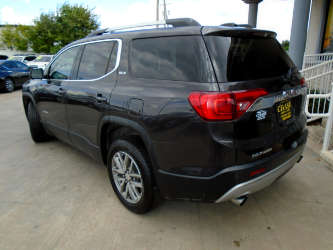 GMC Acadia SLE-2 FWD 2017 GMC Acadia SLE-2 FWD 2017