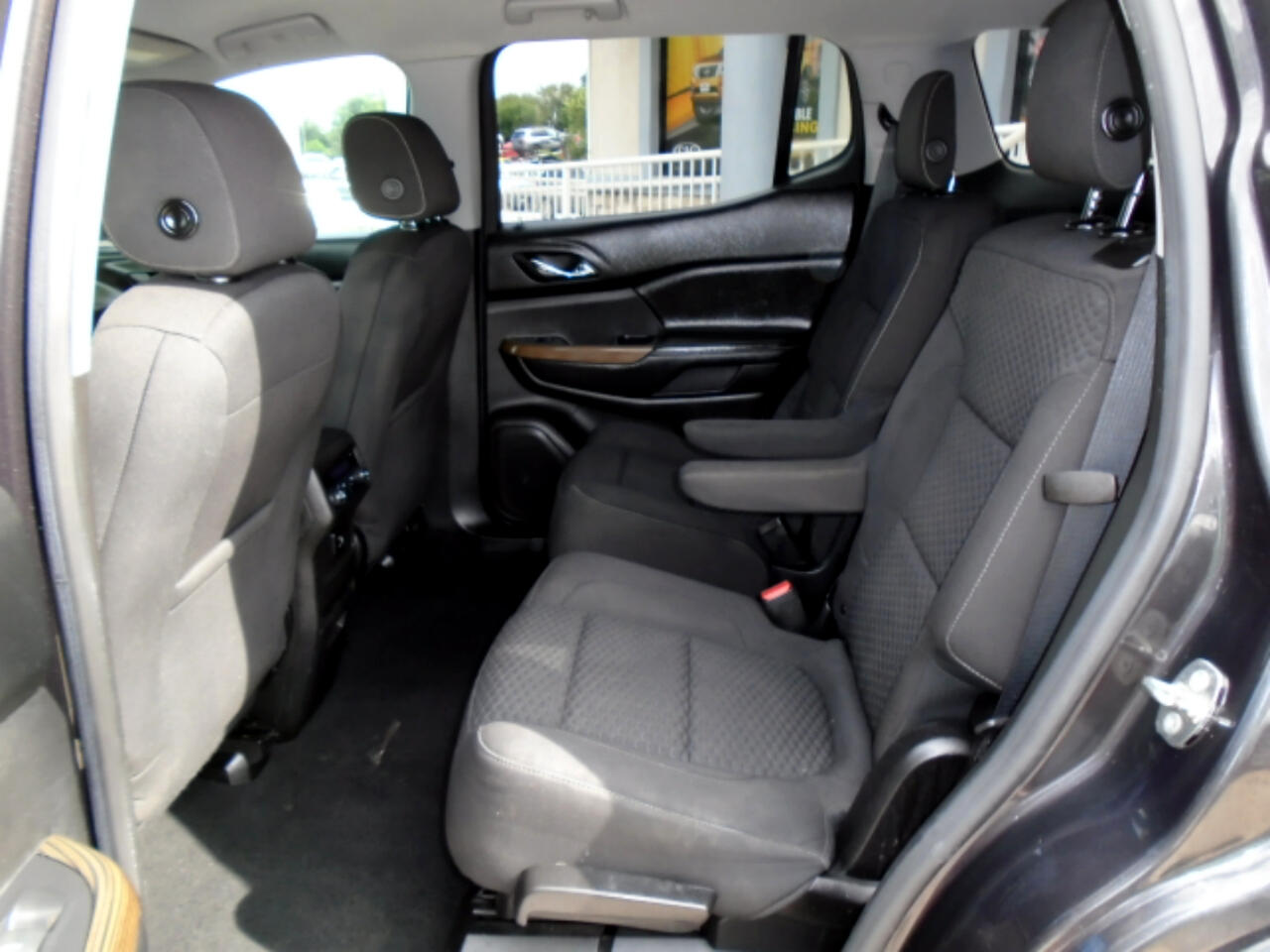 GMC Acadia SLE-2 FWD 2017 GMC Acadia SLE-2 FWD 2017