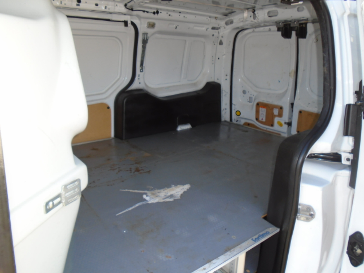 Ford Transit Connect Cargo Van XL LWB w/Rear 180 Degree Door 2016 Ford Transit Connect Cargo Van XL LWB w/Rear 180 Degree Door 2016
