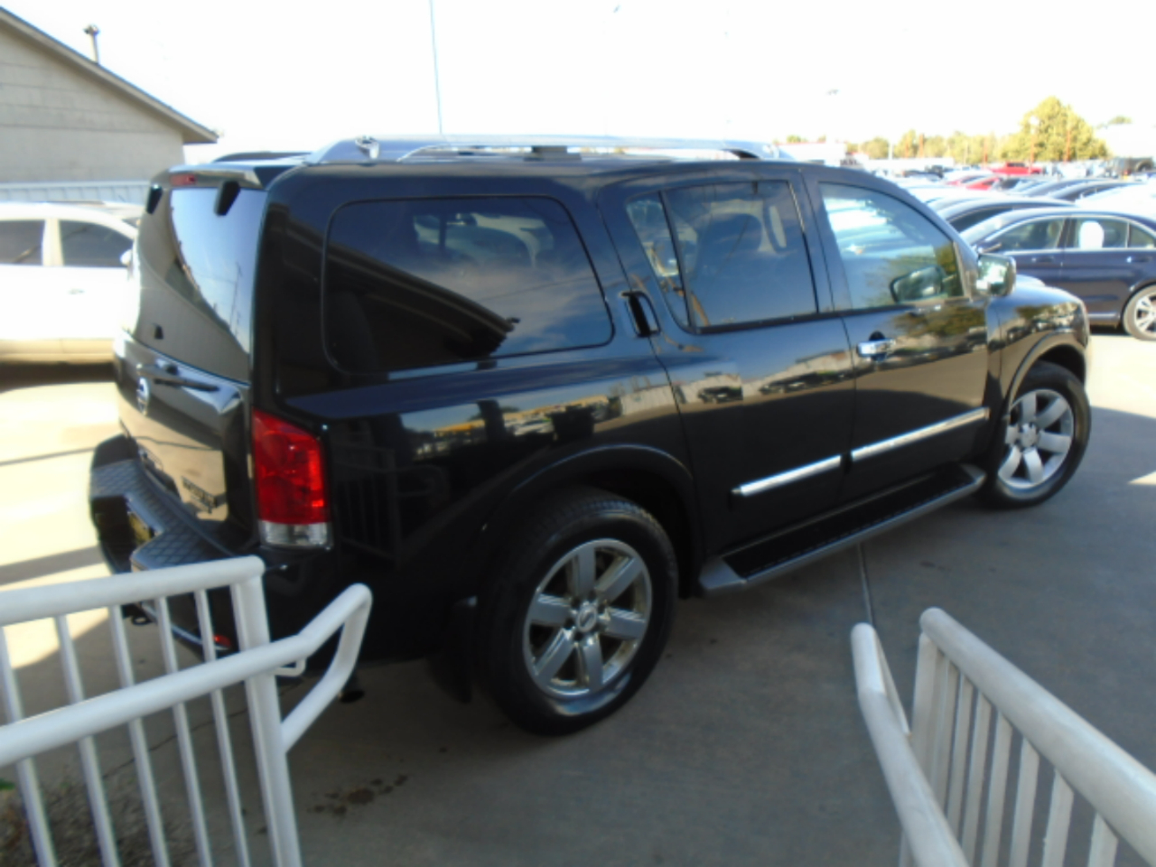 Nissan Armada SE 2WD 2010 Nissan Armada SE 2WD 2010
