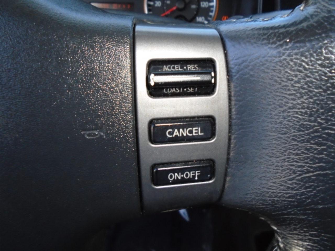 Nissan Armada SE 2WD 2010 Nissan Armada SE 2WD 2010