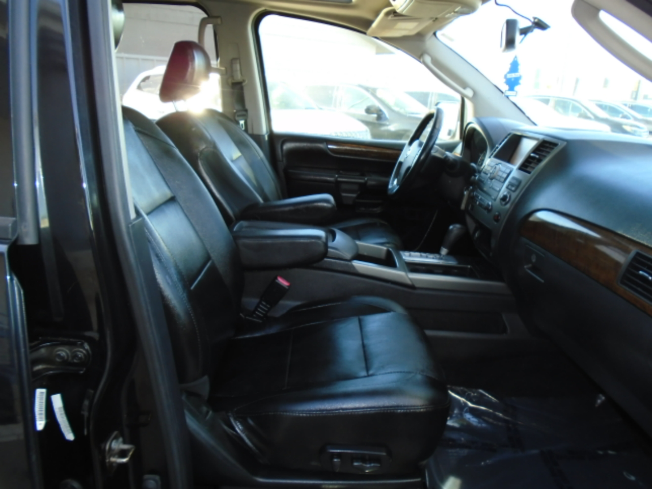 Nissan Armada SE 2WD 2010 Nissan Armada SE 2WD 2010