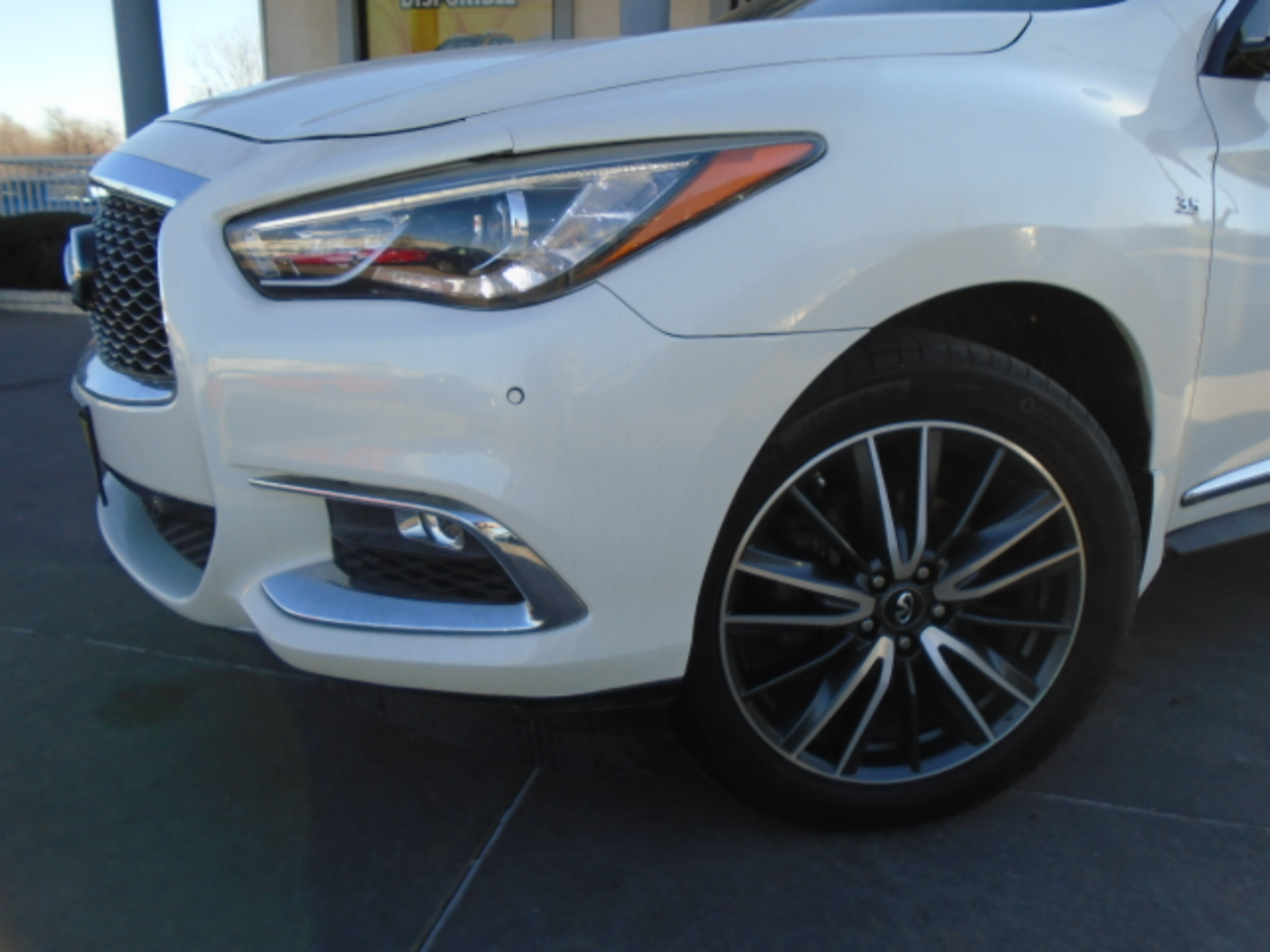 Infiniti QX60 LUXE AWD 2019