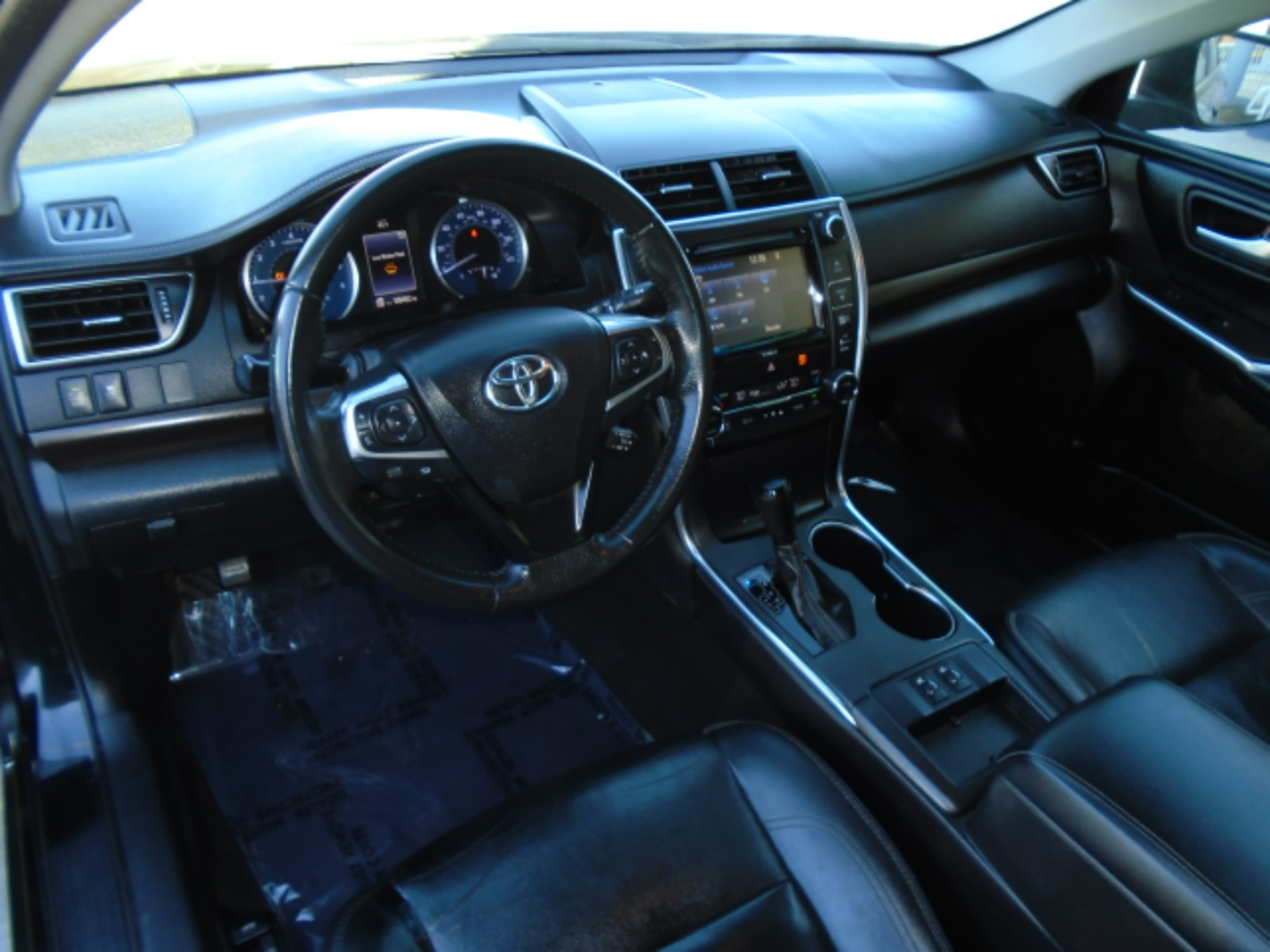 Toyota Camry XLE 2017