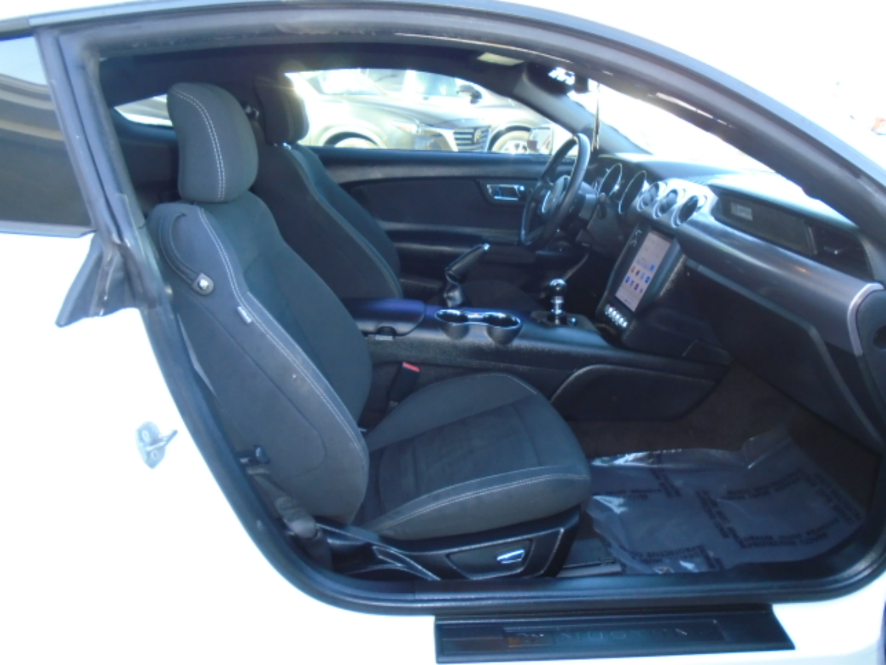 Ford Mustang EcoBoost Coupe 2017