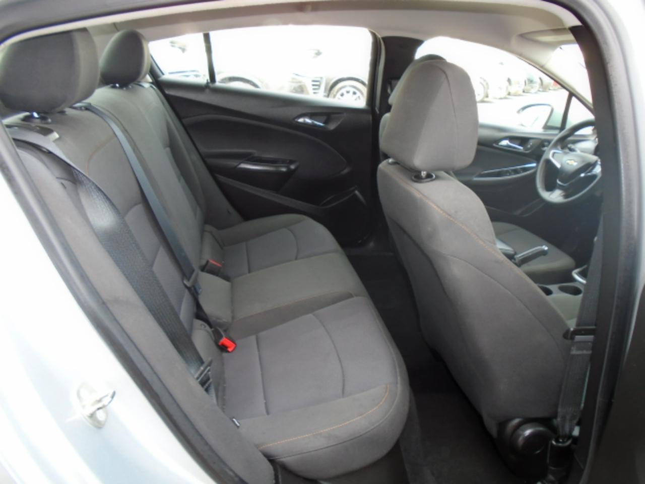 Chevrolet Cruze LS 6M 2018