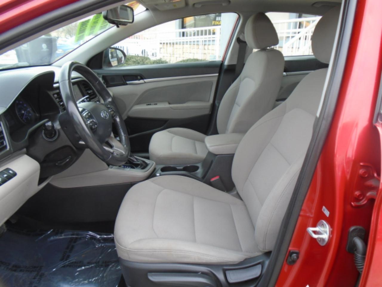 Hyundai Elantra Limited 2019