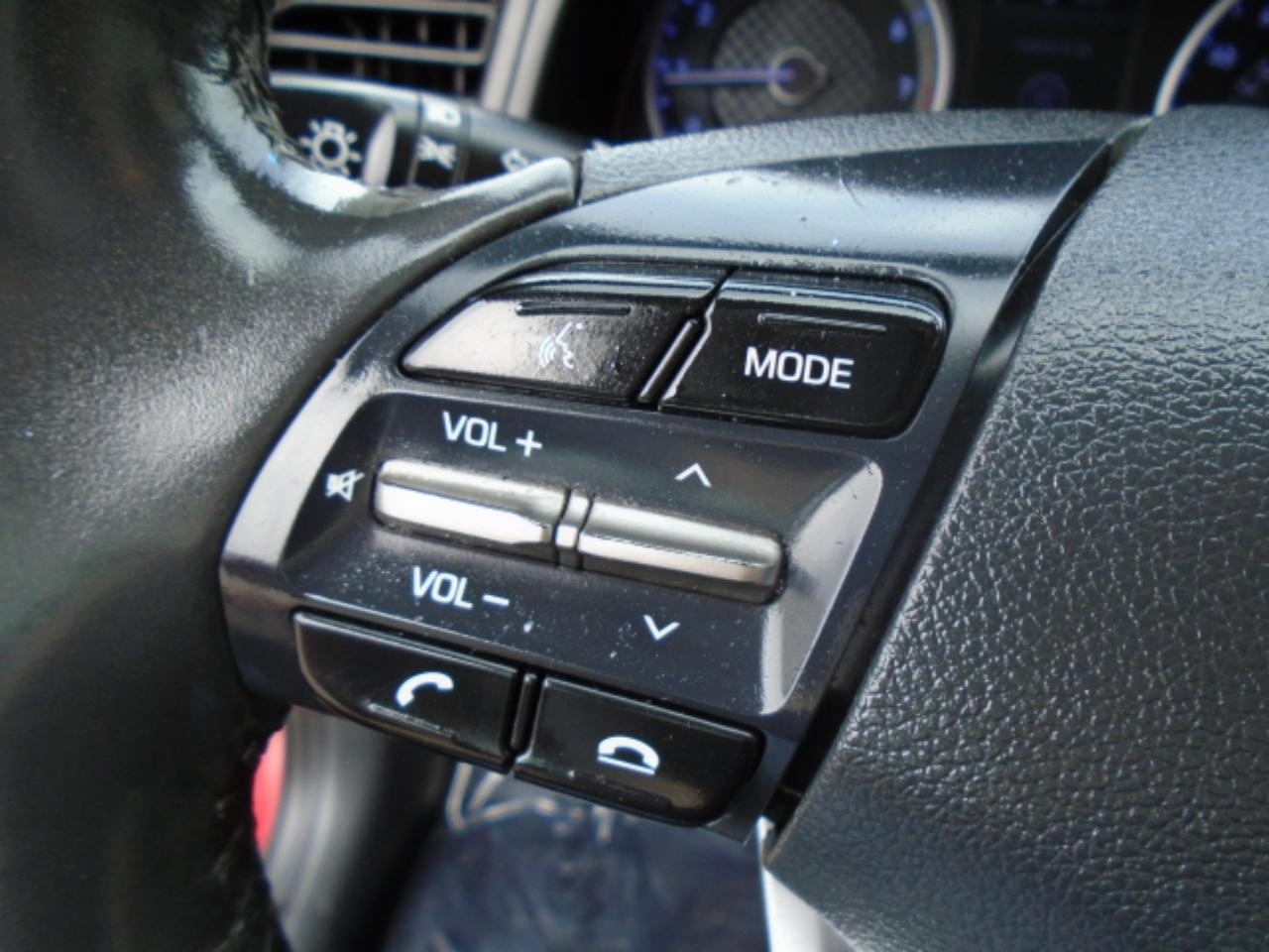 Hyundai Elantra Limited 2019