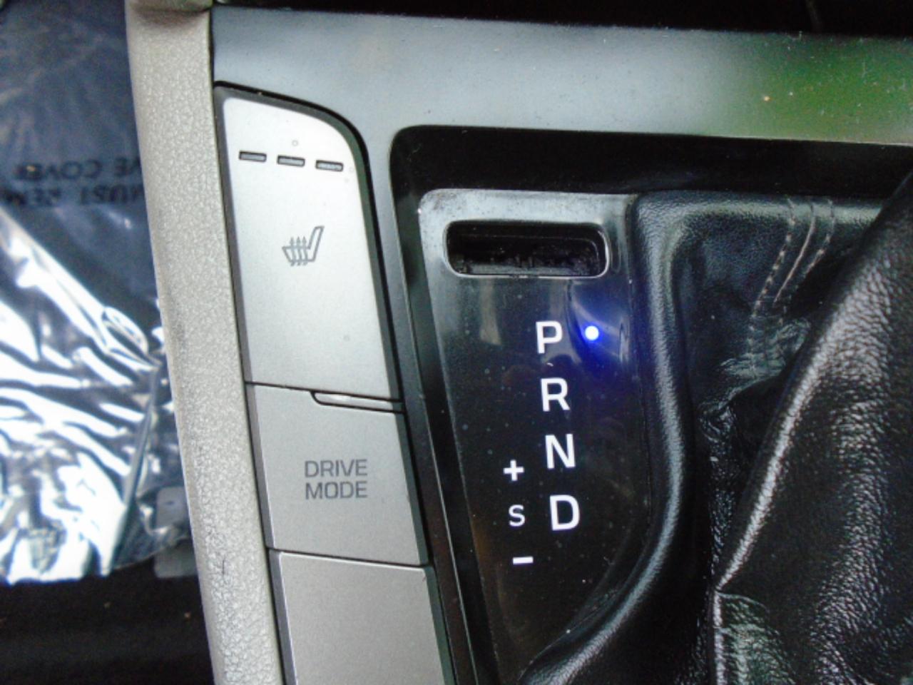 Hyundai Elantra Limited 2019