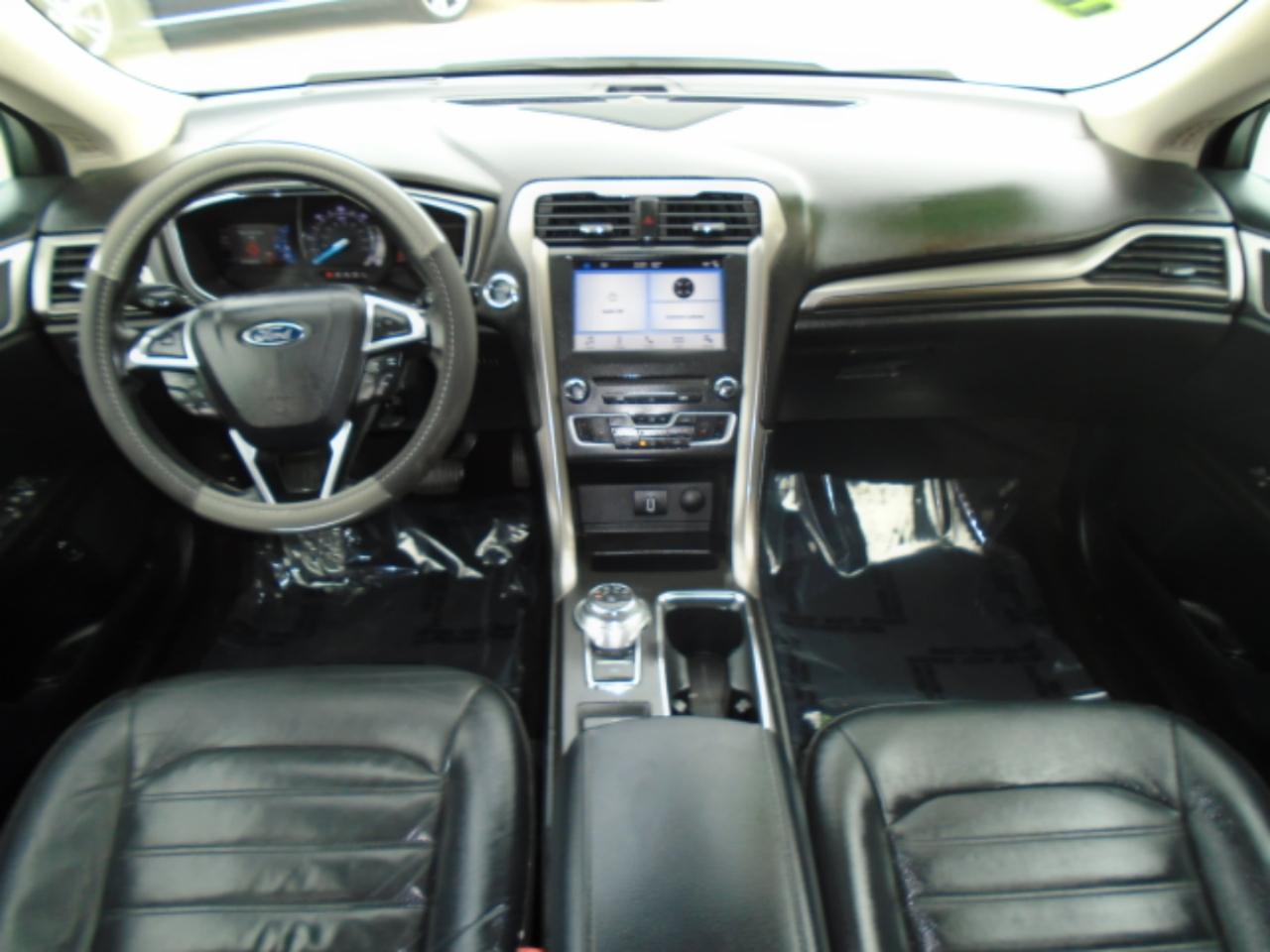 Ford Fusion Hybrid SE 2017