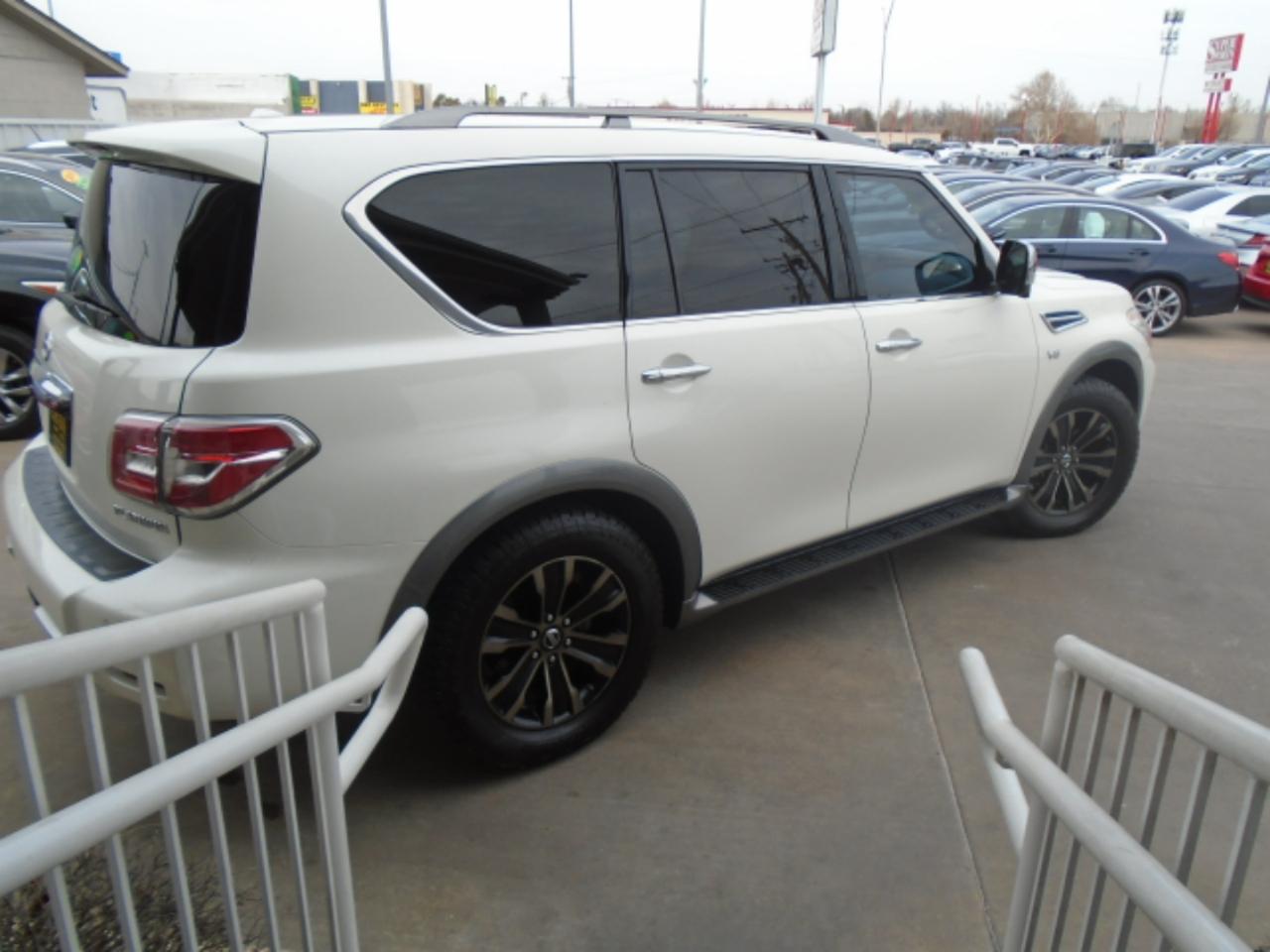 Nissan Armada Platinum 2WD 2017