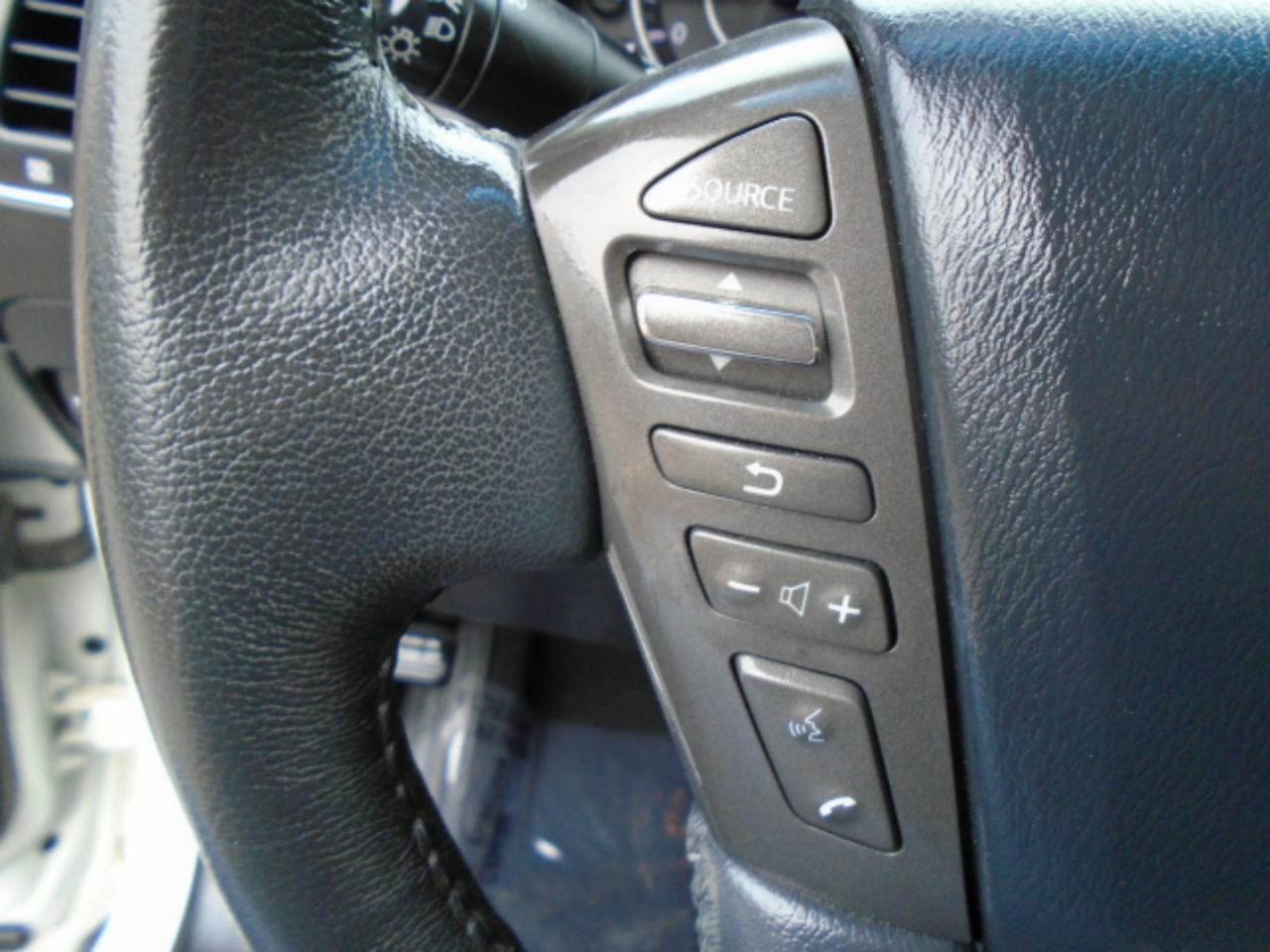 Nissan Armada Platinum 2WD 2017