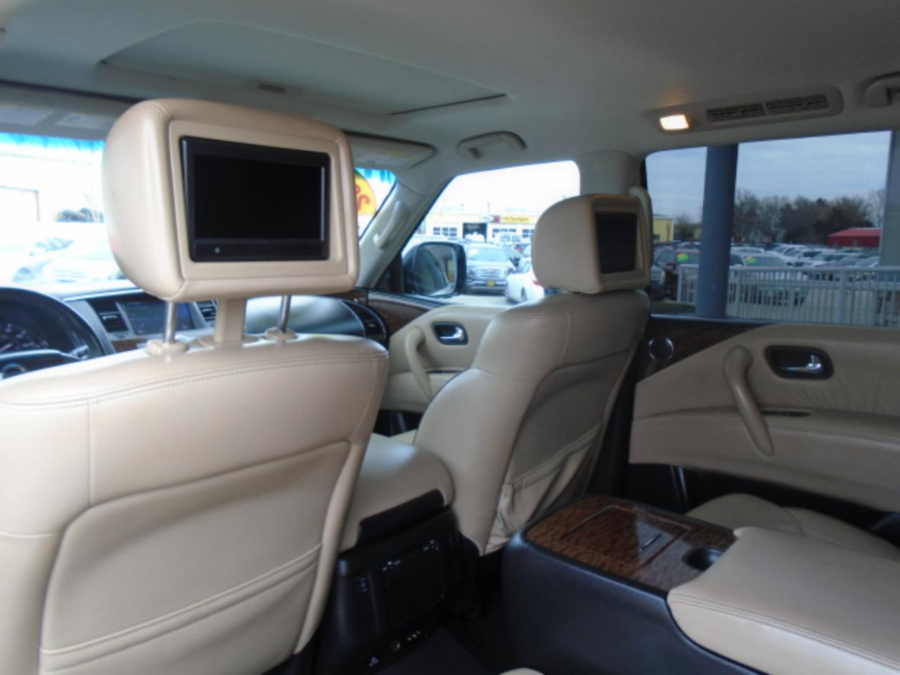 Nissan Armada Platinum 2WD 2017