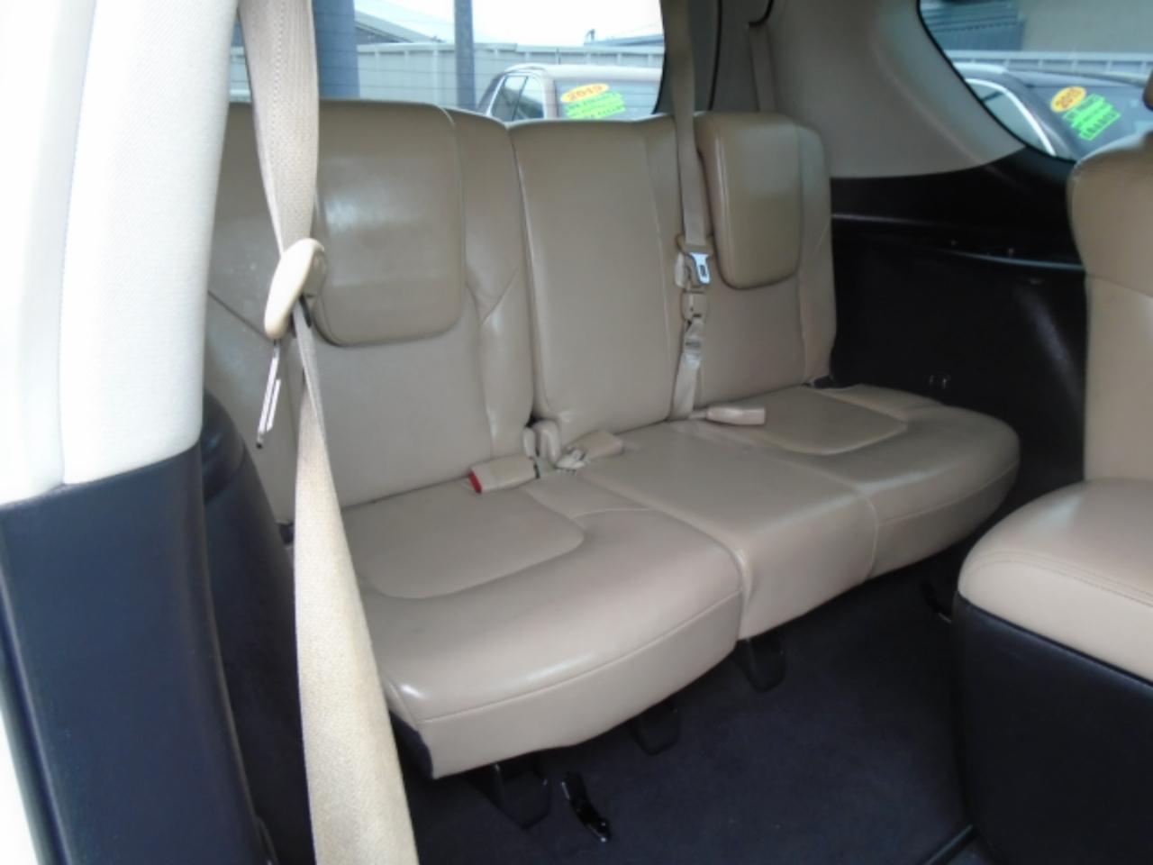 Nissan Armada Platinum 2WD 2017