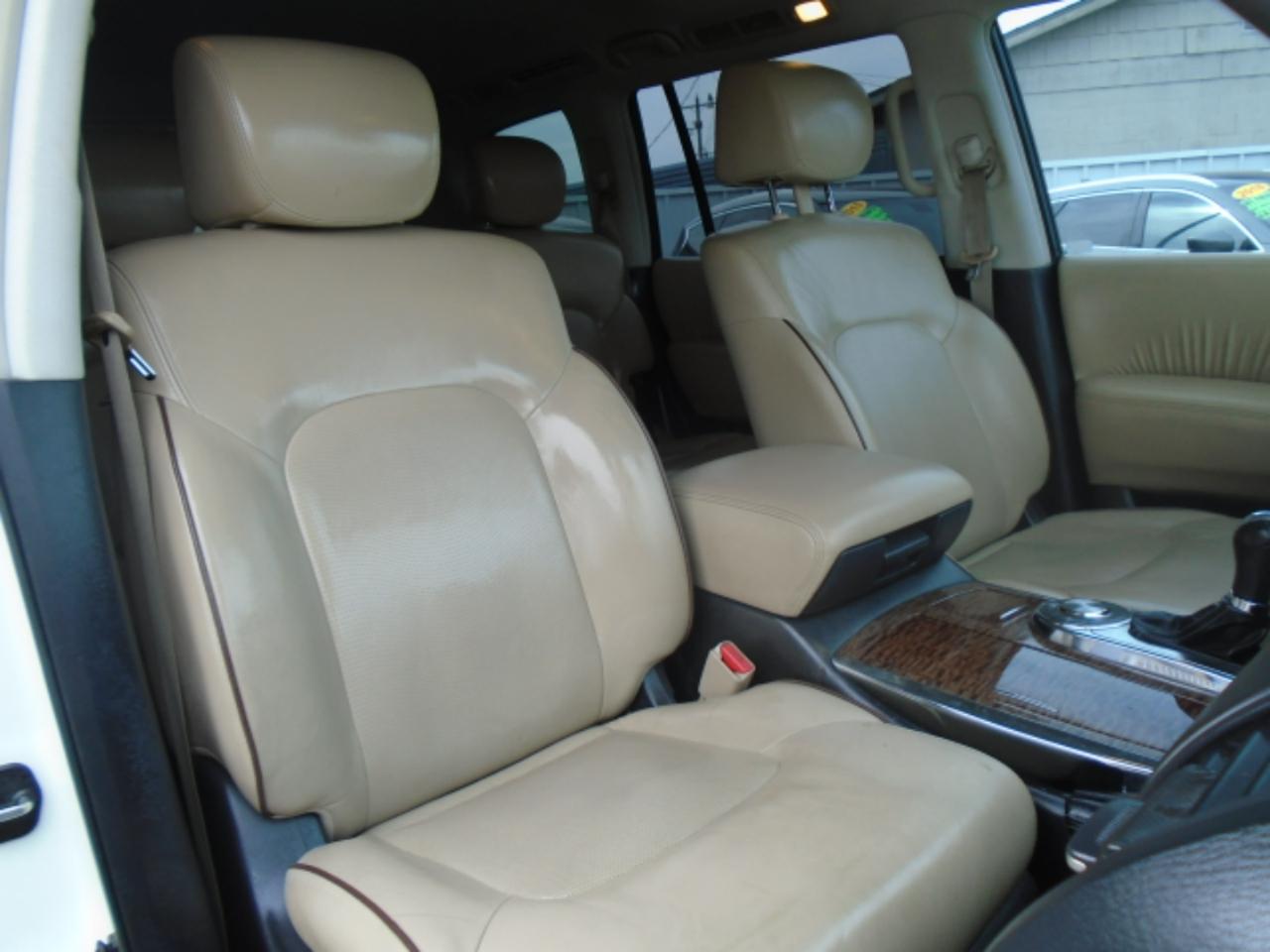 Nissan Armada Platinum 2WD 2017