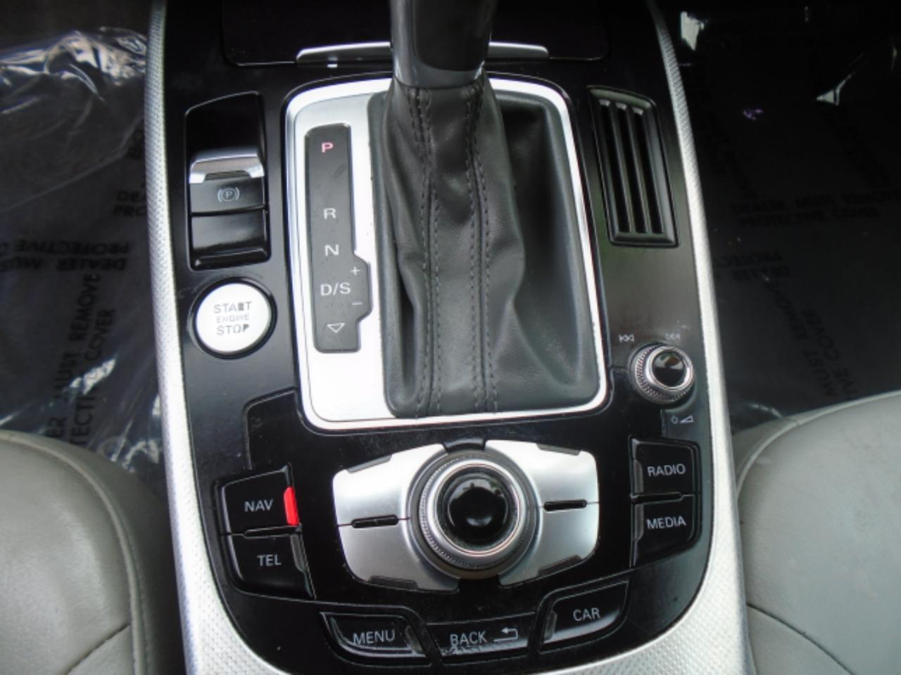 Audi A4 2.0 T Sedan FrontTrak Multitronic 2015