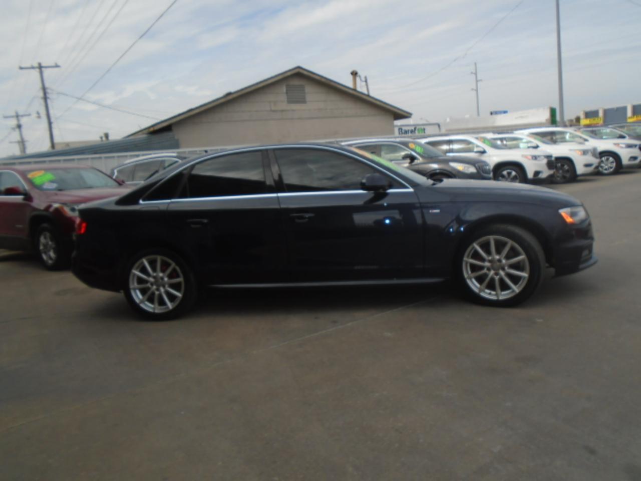 Audi A4 2.0 T Sedan FrontTrak Multitronic 2015