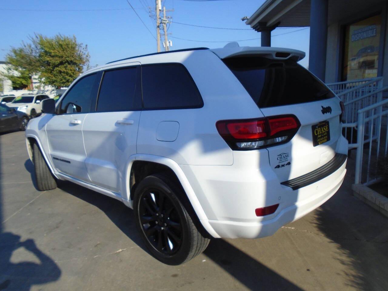 Jeep Grand Cherokee Laredo 4WD 2018