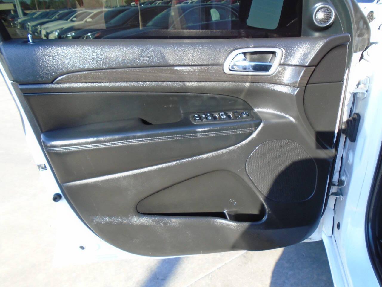 Jeep Grand Cherokee Laredo 4WD 2018